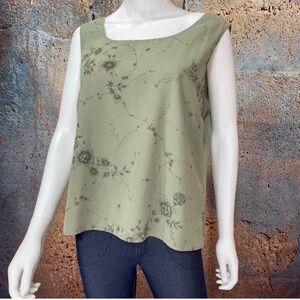 NWOT Jones Wear Size 16 Floral Sage Green Sleeveless Top